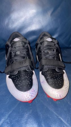NEED GONE-Nike Football Cleats Size 11