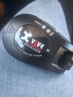 Guitar wireless system. Xvive U2