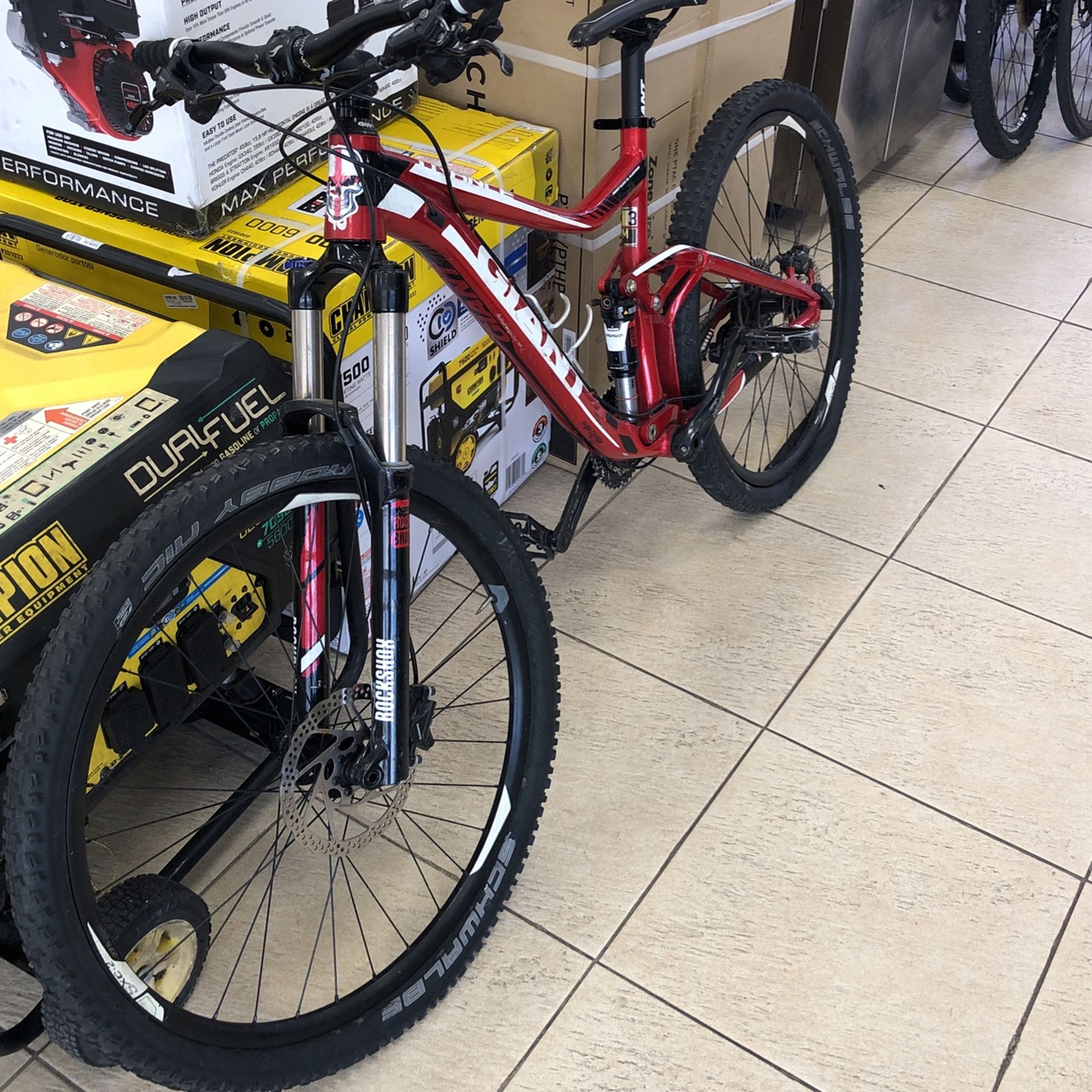 Giant Bike Trance Red