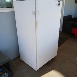 Frigidaire Freezer 