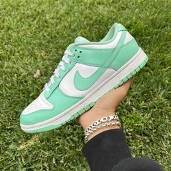 W Nike Dunk Low “Green Glow” Size 9.5W/8 Men