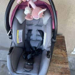 Evenflo Infant car seat 