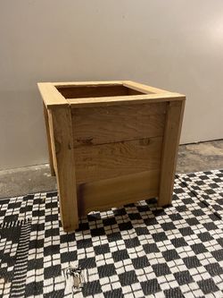 Cedar Planter