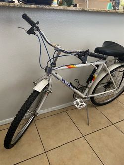 Peugeot St-Laurent bicycle