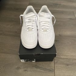 Air Force 1’s Size 8.5