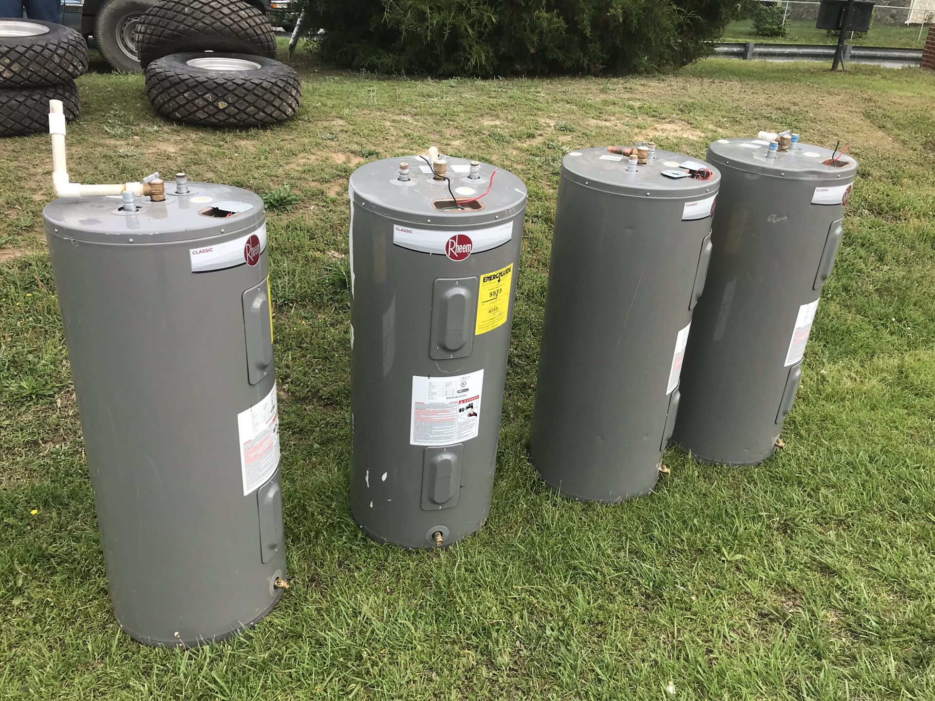 Water heaters 40 gallons 100 dollars each