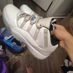 Jordan 11s 