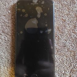 iPhone 7 - iCloud Locked - New Screen

& Camera