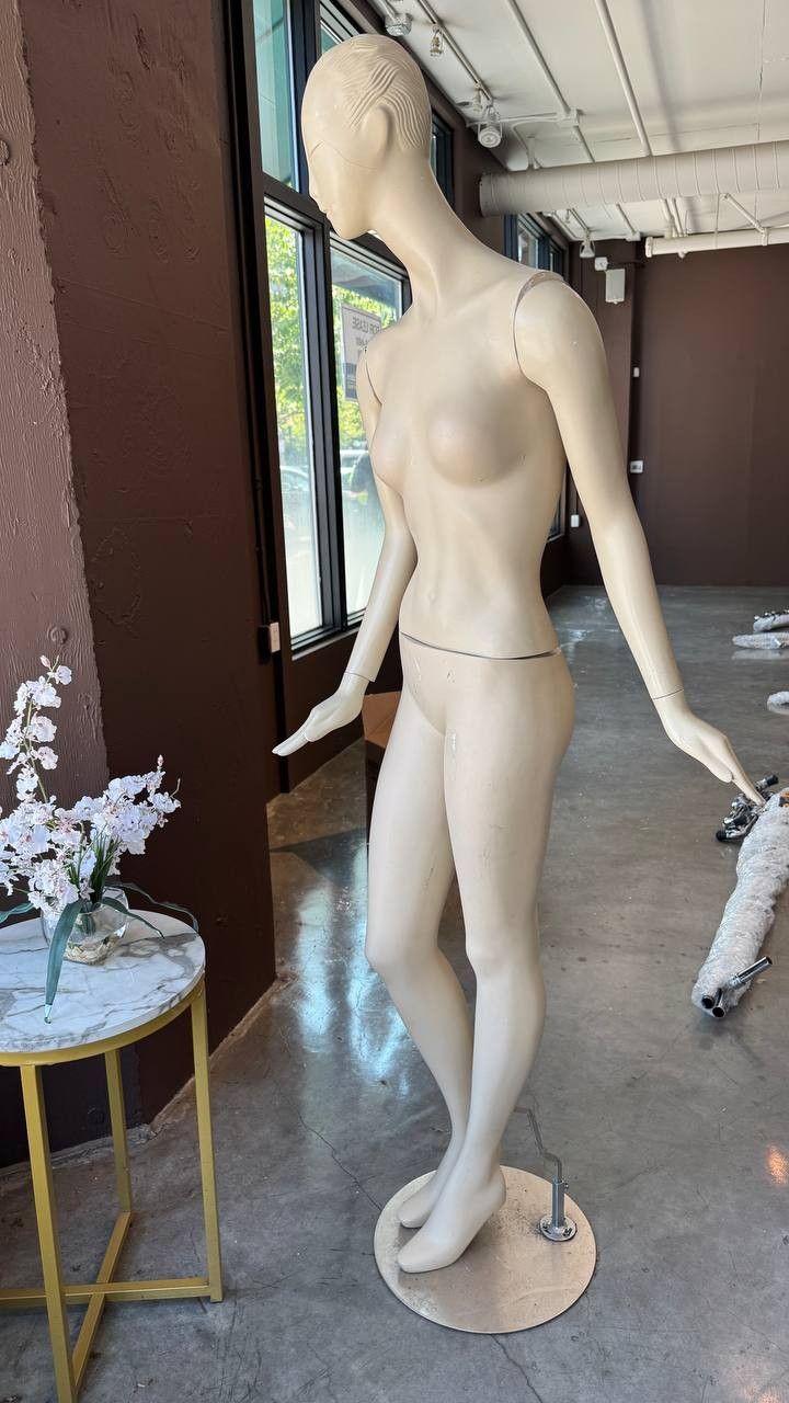 Female Full Body Mannequin 6ft