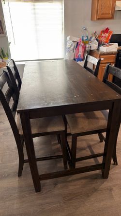 Kitchen table