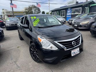 2019 Nissan Versa