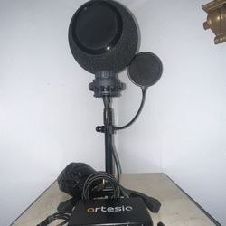 Full Home Studio Setup – Kaotica + Mic + Interface (Ready to Record)