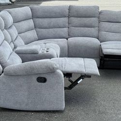 Sofa/Couch Sectional - Recliners - Gray - Delivery Available 🚛