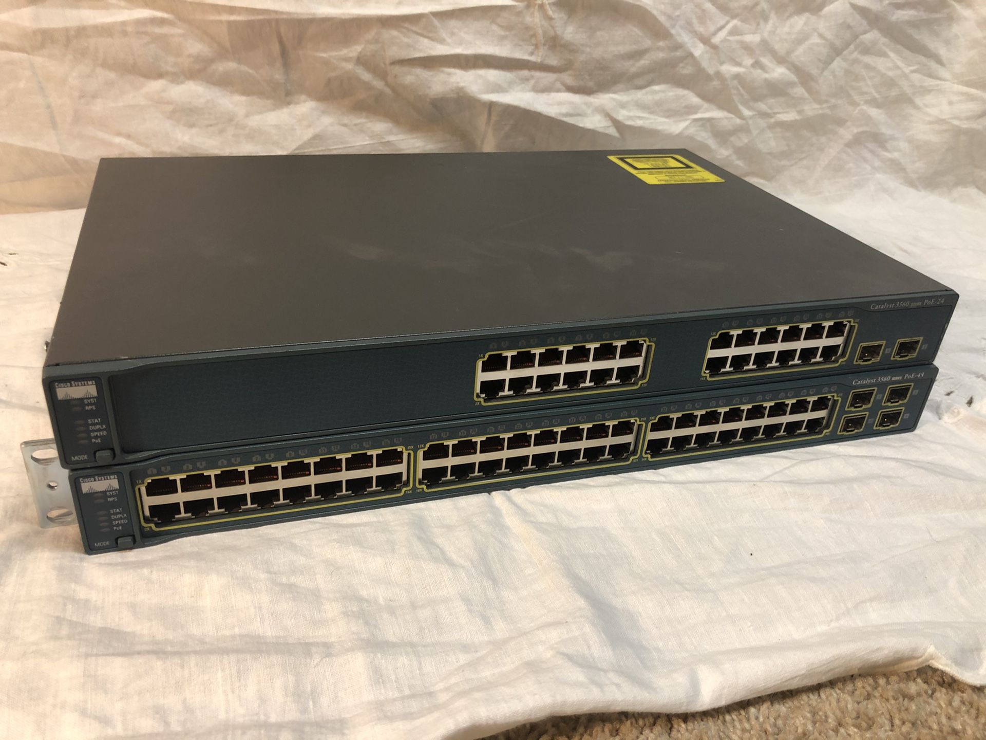 Cisco Catalyst 3560 Layer 2/3 Switch PoE CCNA Lab