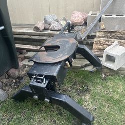 5th Wheel Hitch 