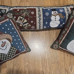 Festive Holiday Pillows Set