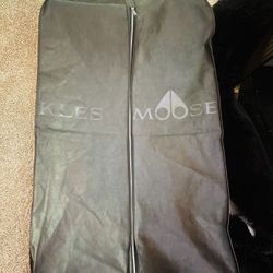 Moose Knuckle 