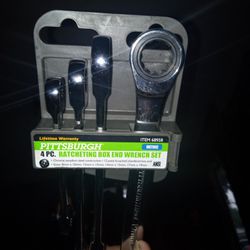 Pittsburgh 4 Piece Metric Ratchet Wrenches