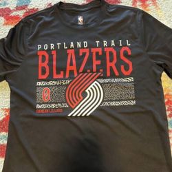 Men's T-Shirt / Size M