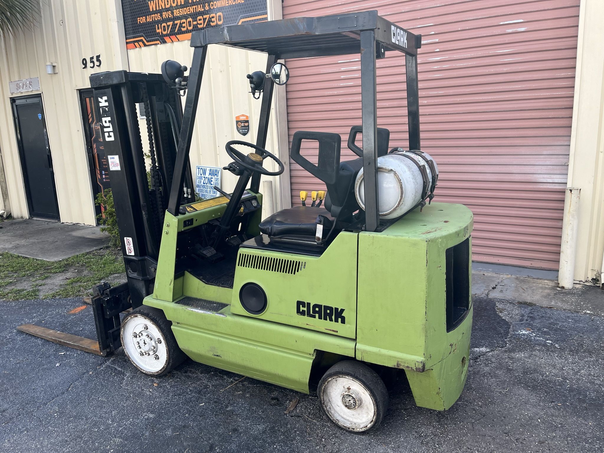 Clark Forklift