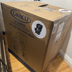 Graco Extend2fit car Seat