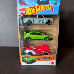 Hot Wheels 3 Pack With The Green Honda Civic Type R 