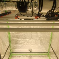 Spiderfarmer And 5x5 Grow Tent 