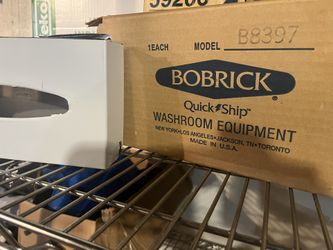 Toilet Rolls/Tissue Dispenser & Vinyl Gloves , See Details 