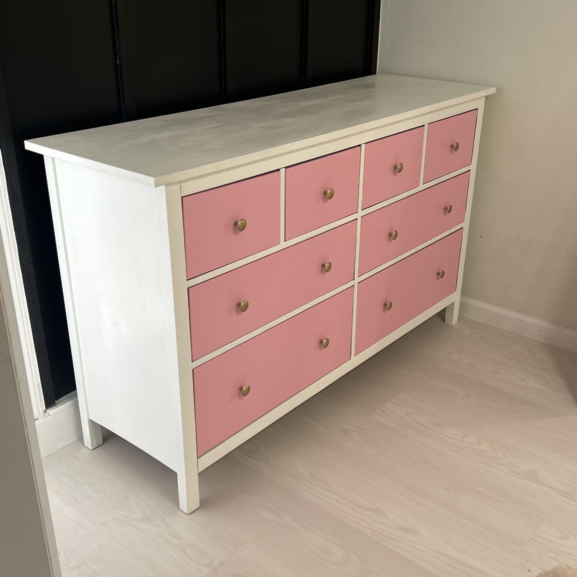 8 Drawer Dresser