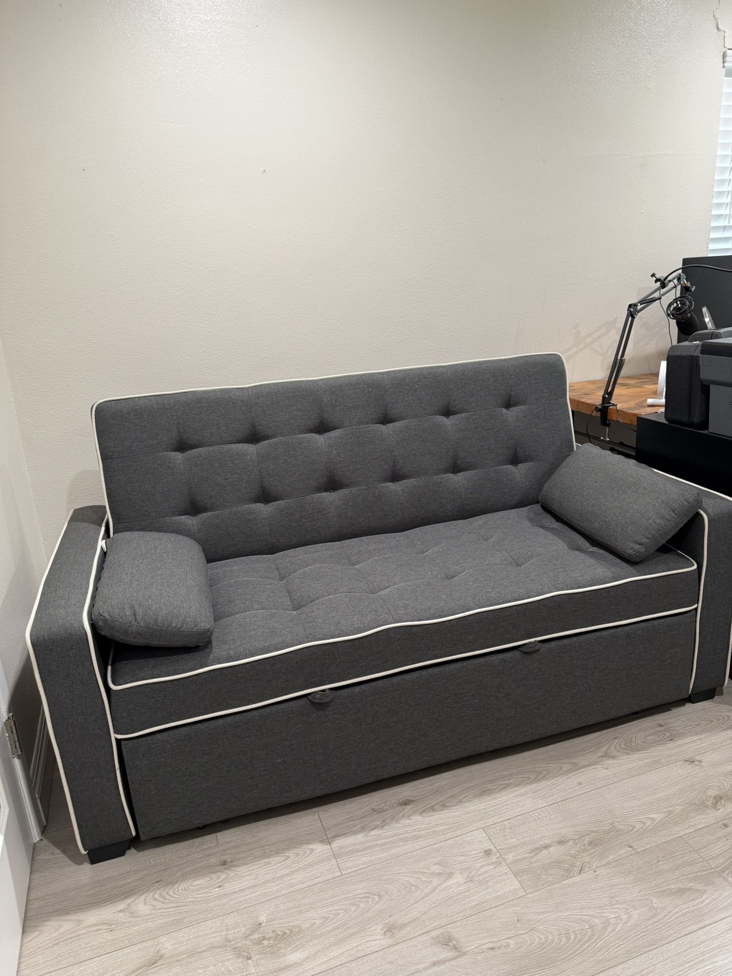 Queen Size Bed Futon Pulled Out Couch Perfect Condition 