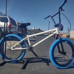 ELITE BMX KIDS BIKE 20 IN