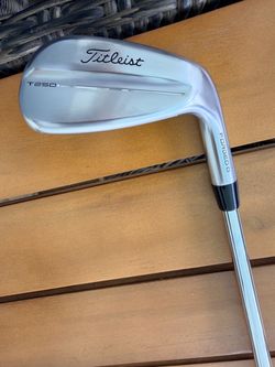 Titleist T250 Iron Set