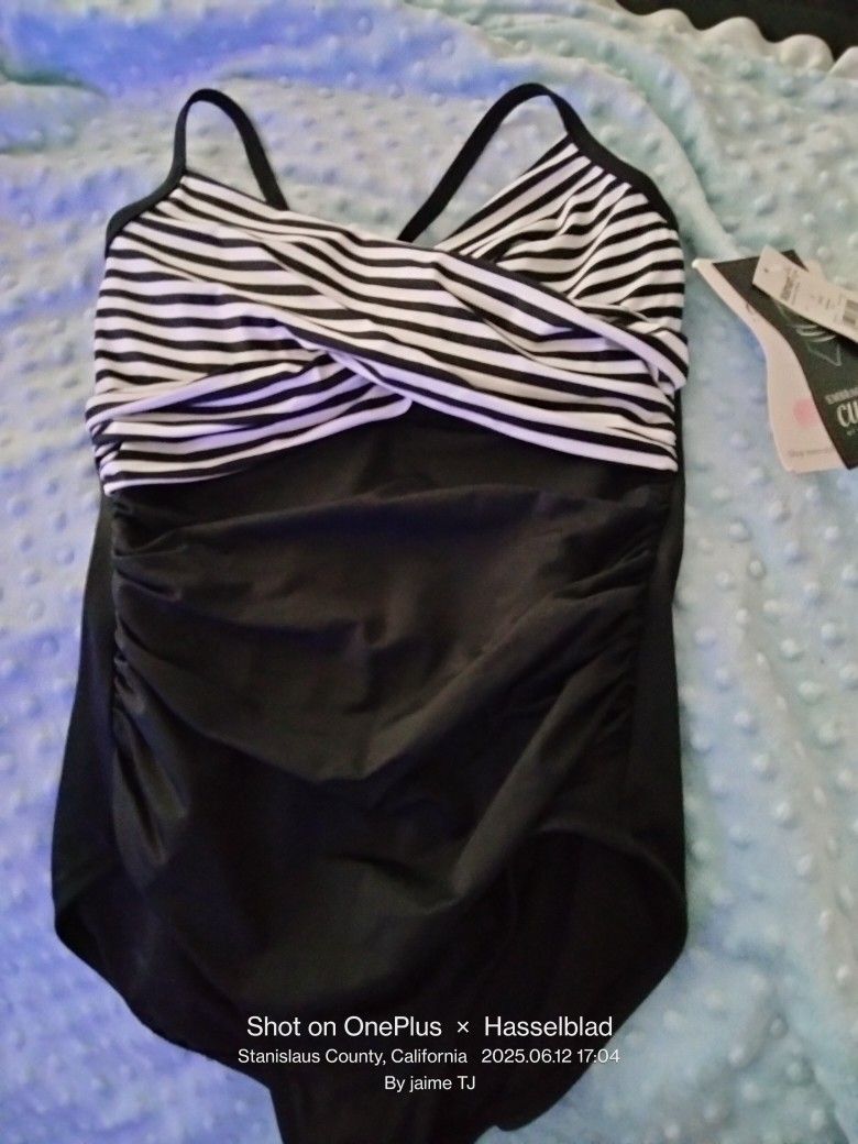 Full Support 1 Piece Swimsuit, Nwt, Sz Small 4-6