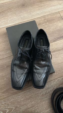 Men’s dress shoes