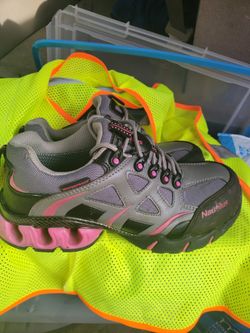 Women's Steel Toe Shoes