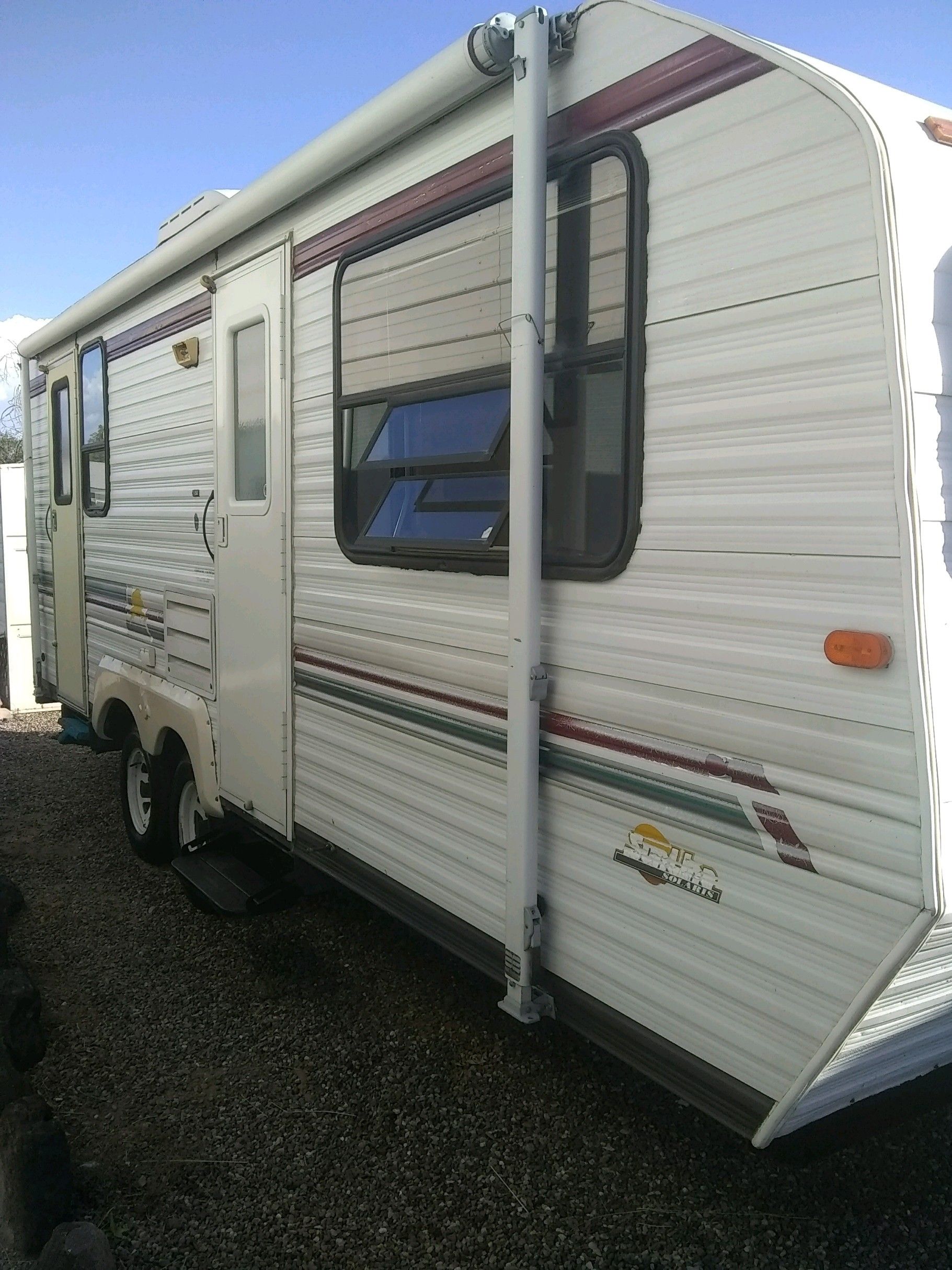 1993 sunline 21 foot travel trailer double door very nice and clean for