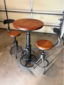 Bar Table & Stools
