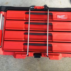 Milwaukee PACKOUT 22 in. Modular 4-Drawer Tool Box with Metal Reinforced Corners and 50 lbs. Capacity