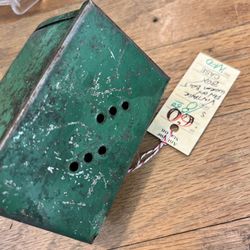 Bait Tin Very Old