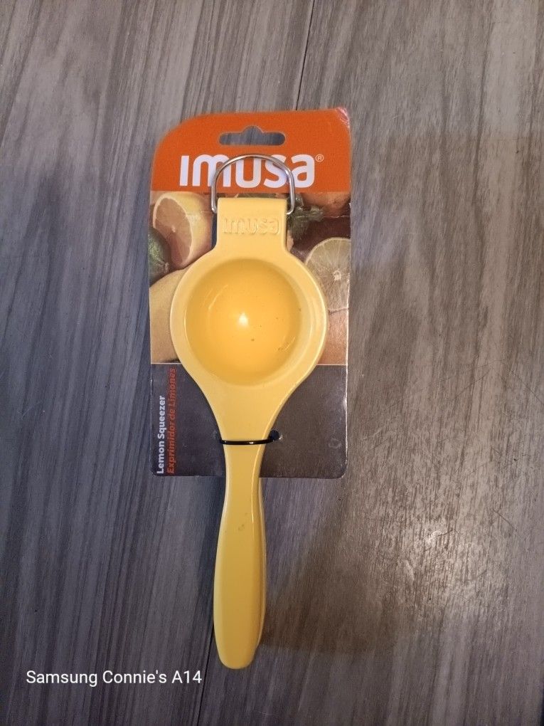 LEMON SQUEEZER ALL WORKS/ CASH ONLY