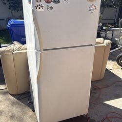 Free fridge