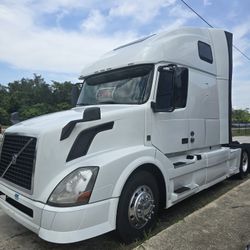 2018 Volvo VNL