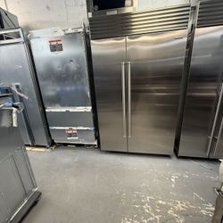 2021 Sub-Zero 48" Built-In Side-by-Side Refrigerator (BI-48S/S/PH)