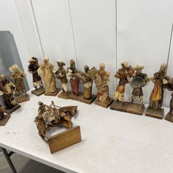 Vintage Handmade Paper Mache Folk Art Figurines Set of 14 16”