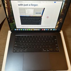 Like New 2023 M2 15” MacBook Air 100% Battery 