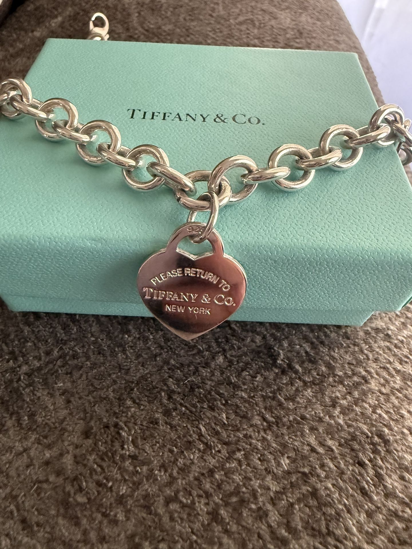 Authentic Tiffany & Co Return to Tiffany Sterling Silver Heart Chain Necklace