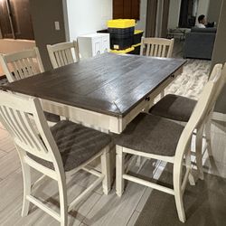 Dining Table With6 Chairs 