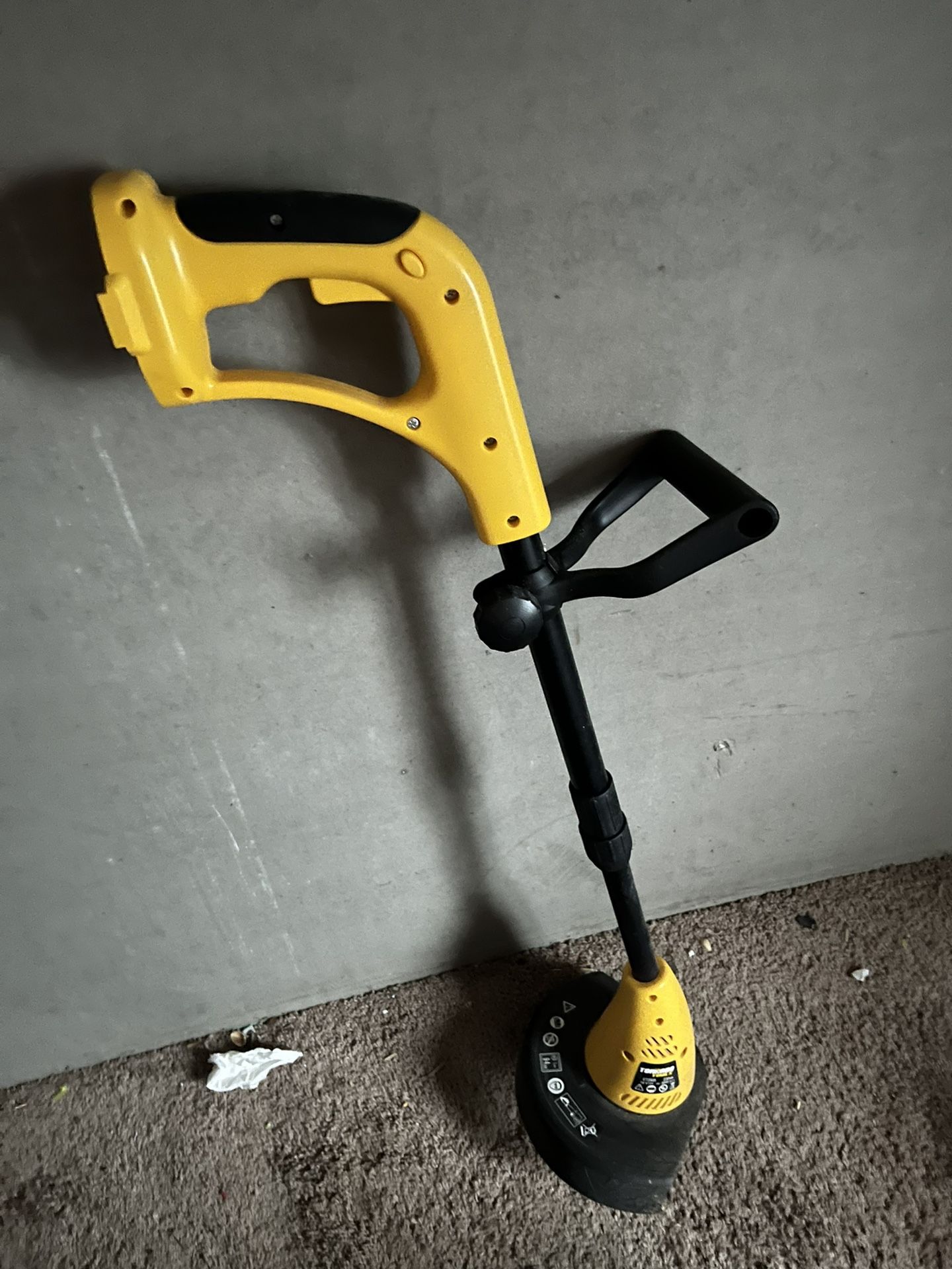 18v Tornado Tools Weedwacker