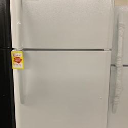 Frigidaire Fridge Comes with Warranty Top freezer  XSGA