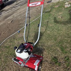 Cultivador Mantis 7566-12-02 de 16" Serie XP con motor Honda de 35 cc